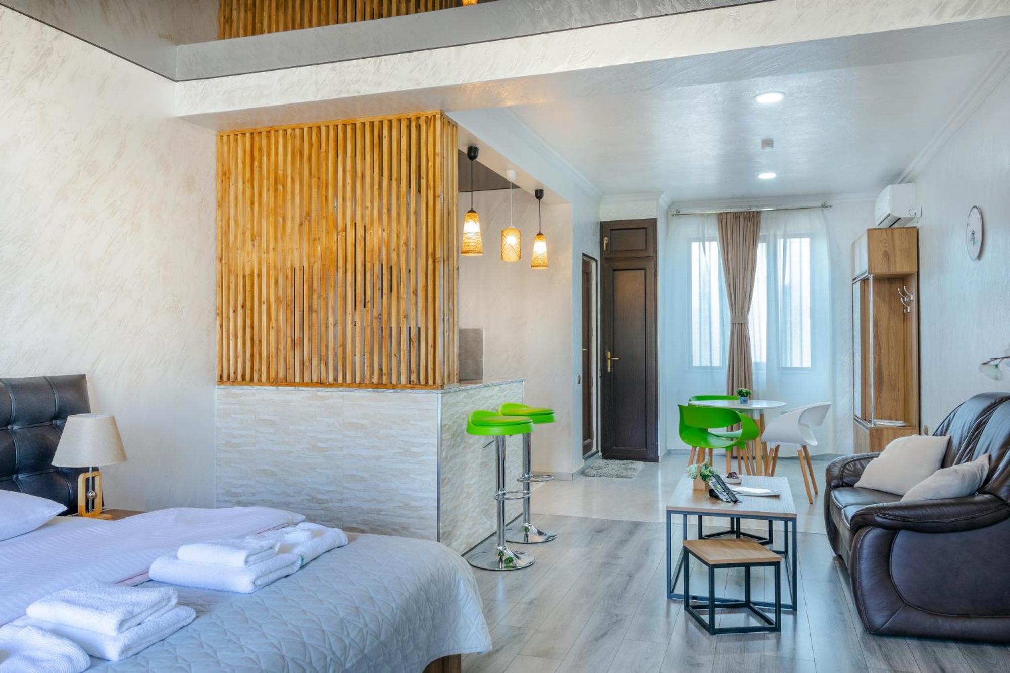 Hotel Home+ Tsalka Eksteriør billede